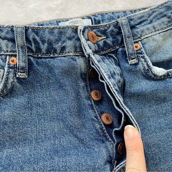 Forever 21 Distressed Patchwork Mom Jeans High Rise NWOT - Picture 4 of 5